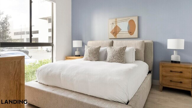 1155 NE 126th St Unit 114