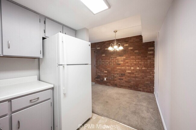 Photo - "Charming 1-Bedroom Retreat in Shelbyville – 690 Sq. Ft. of Cozy Living!" Unidad B6