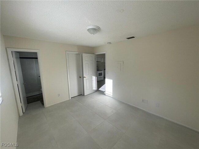 Photo - 2357-2361-2361 Lafayette St