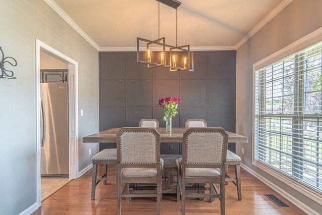 Photo - 1161 Chinook Cir