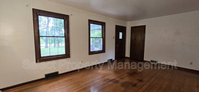 Photo - 7532 W Jefferson Blvd