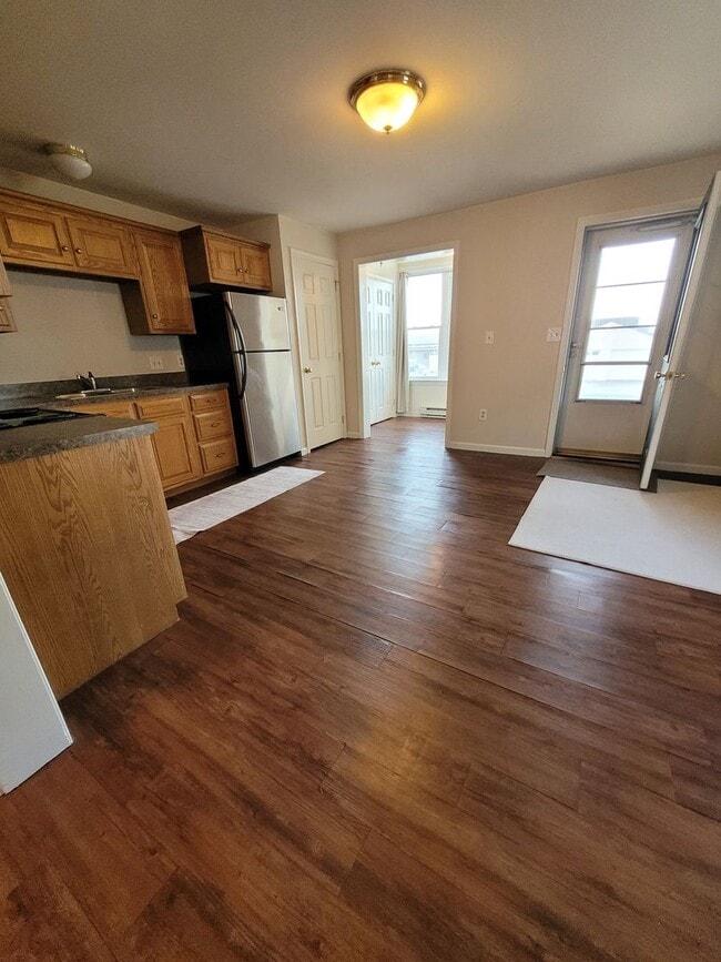 Photo - 984 W Main St Unit 3