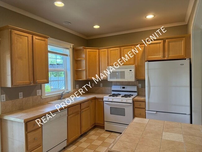 Photo - 1362 NW Lexington Ave