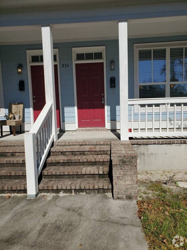 Building Photo - 836 E Anderson St Rental
