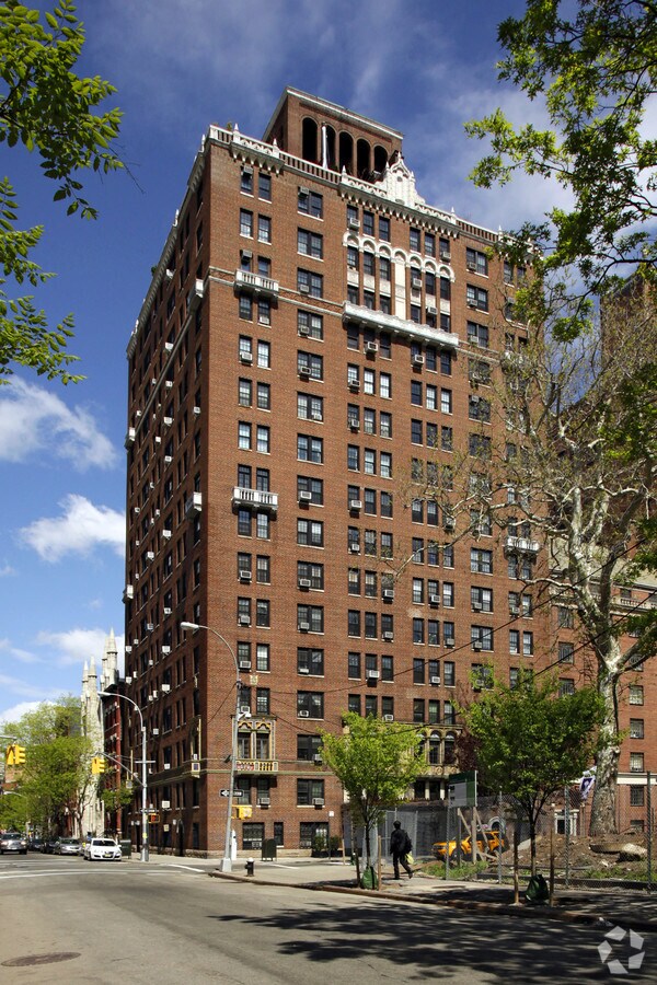 Photo - Lipton Hall Apartments