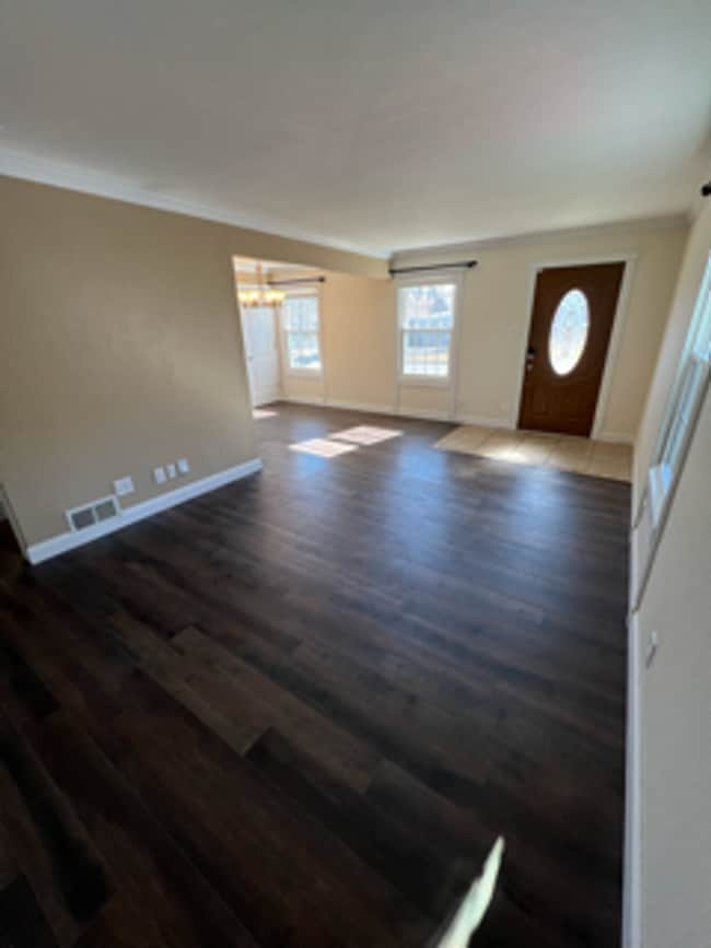 Photo - 10517 St Matthew Ln