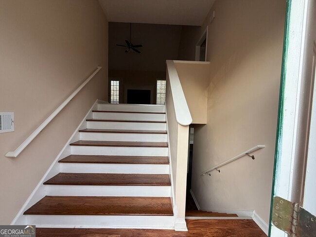 Photo - 175 River N Ct