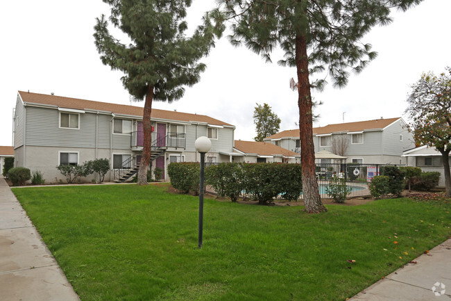 Heather Court Apartments - Heather Court Apartments