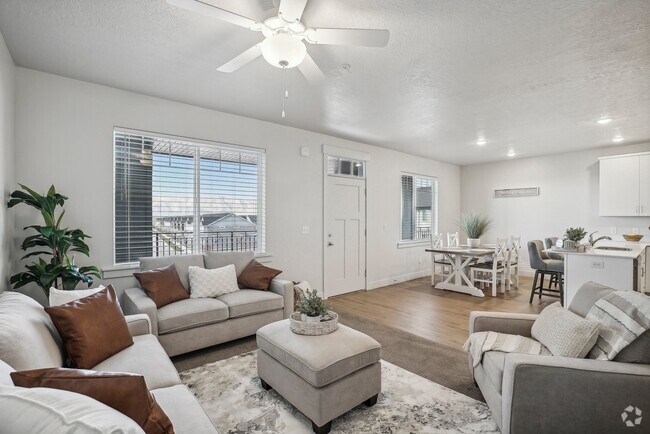 Building Photo - Arrowhead Place Luxury Apartment Homes