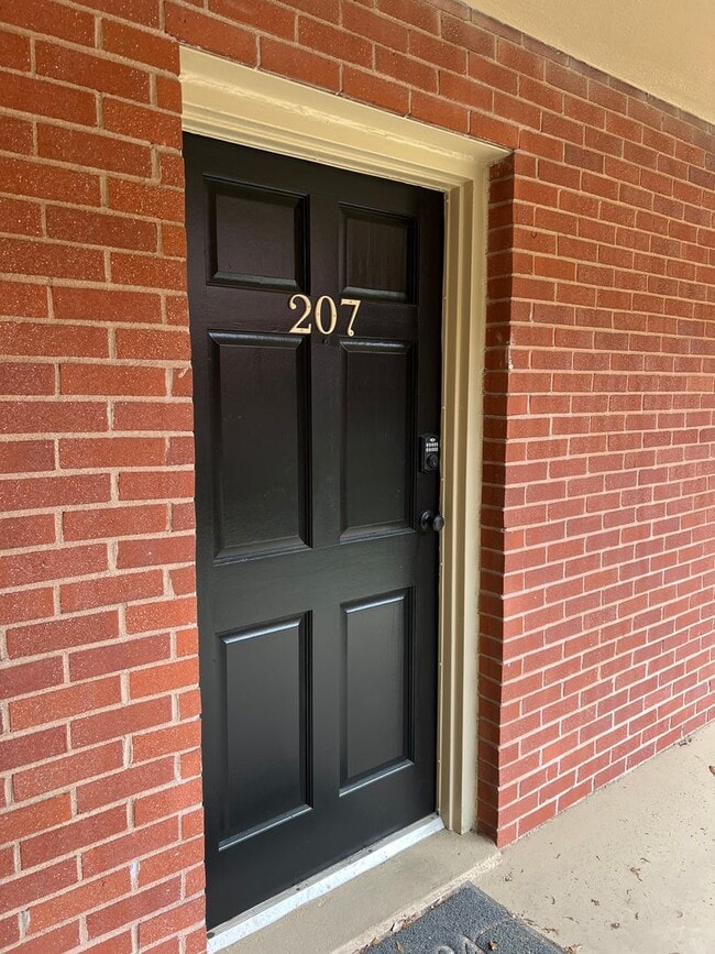 Photo - 2 Bed 1 Bath Apartment in Gated Community with Pool!