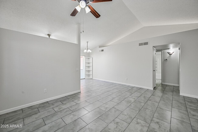 Photo - 1813 E Grandview Rd