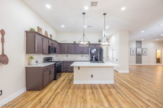 Photo - 8217 Cabin Springs Ave