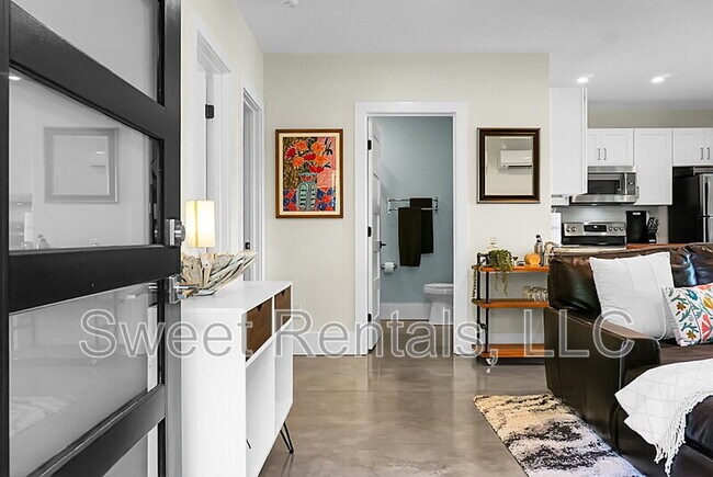 Photo - 665 Daniel Whaley Rd Unit B