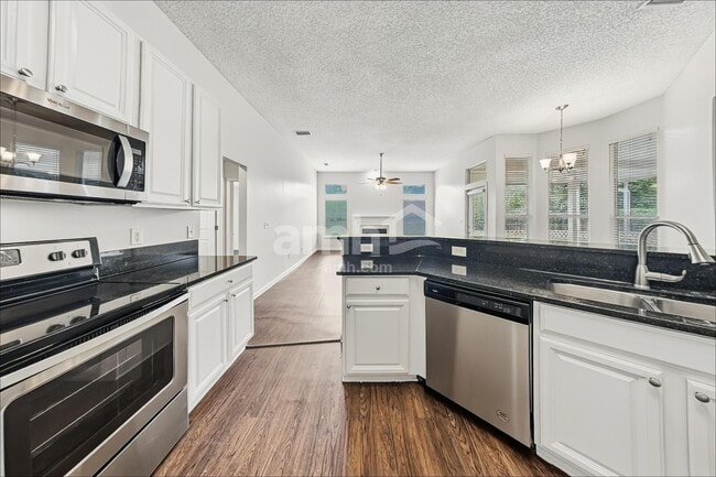 Photo - 157 N Lake Cunningham Ave
