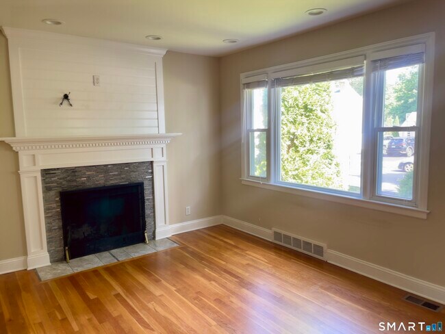 Photo - 106 Winter St
