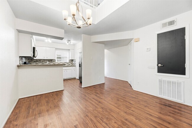 Photo - 14515 Wunderlich Dr Unit 211