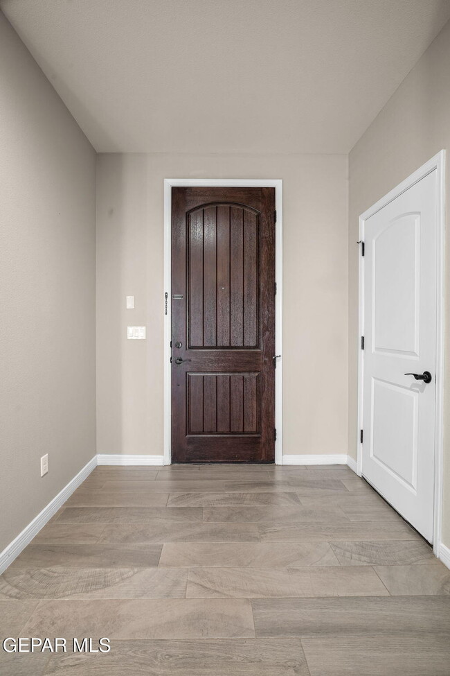 Photo - 12926 Terrington Ave