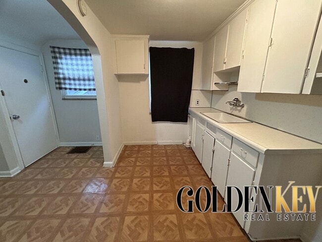 Photo - 18461 Washburn St Unit 18461 Washburn Upper