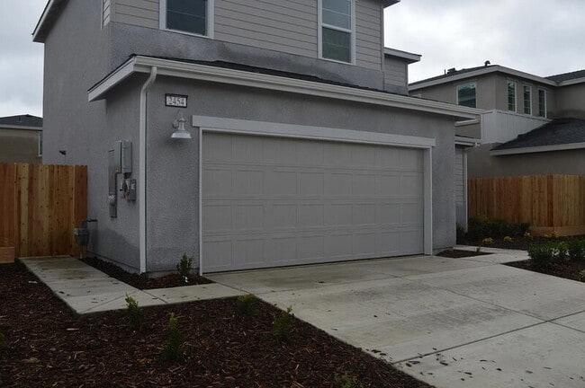 Photo - 2454 Fidalgo Wy