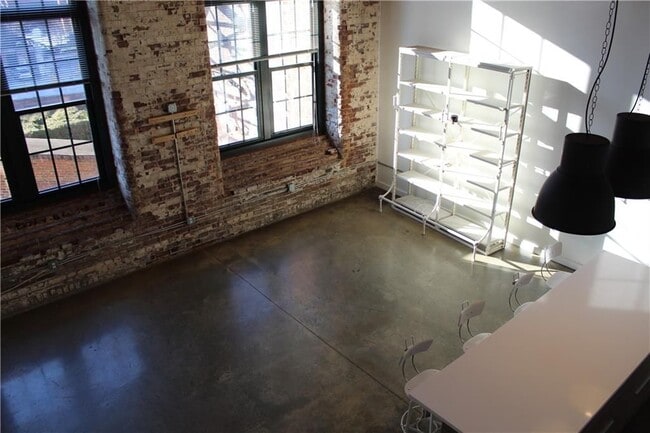 Photo - 170 Boulevard NE Unit 306H