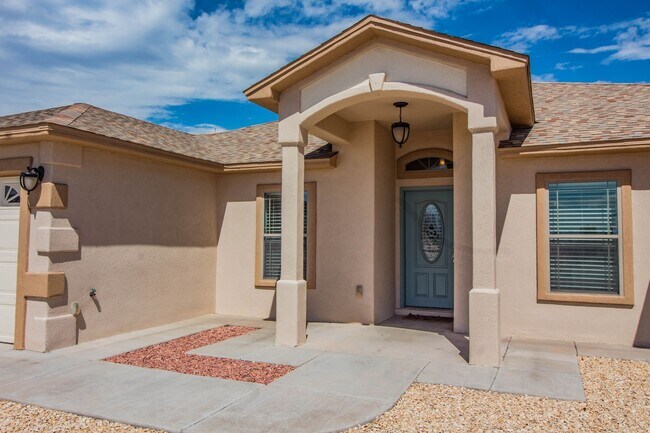 Photo - Spacious home with amazing view of the mou...