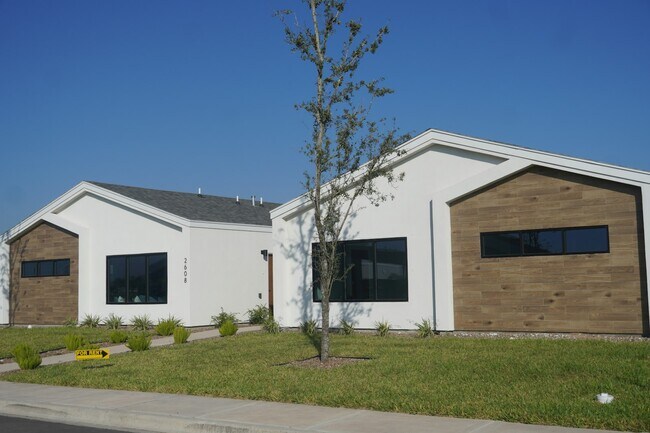 2608 Mockingbird Rd Unit 1