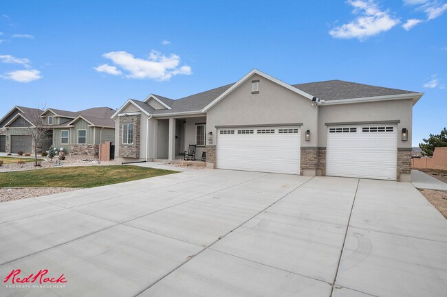 Photo - Modern 5 Bedroom Home in Cedar City!