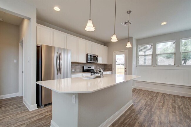 Photo - 1051 Kenney Fort Crossing