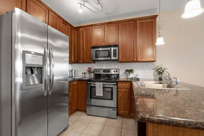 Model - Kitchen - Granite Shores