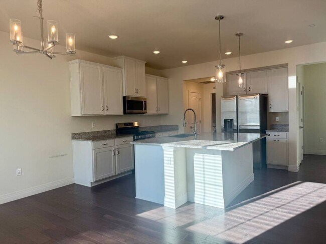 Photo - 1851 S Dunkirk St