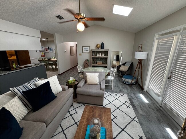 Building Photo - 8817 Kiwi Pl Rental