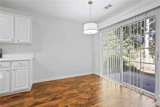 Photo - 710 Wamock Dr