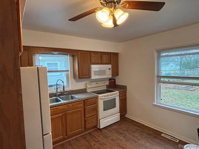 Photo - 805 Hartner St