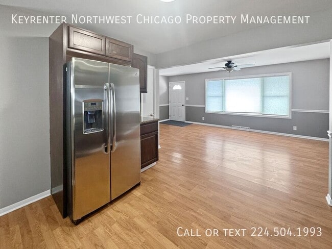 Photo - 5411 W Lake Shore Dr