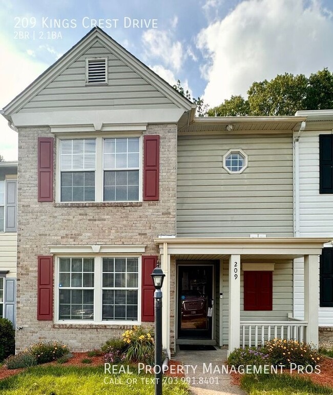 Building Photo - 209 Kings Crest Dr