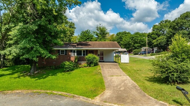 Photo - 15 Village Ct