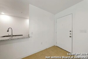 903 Canterbury Dr Unidad 1104