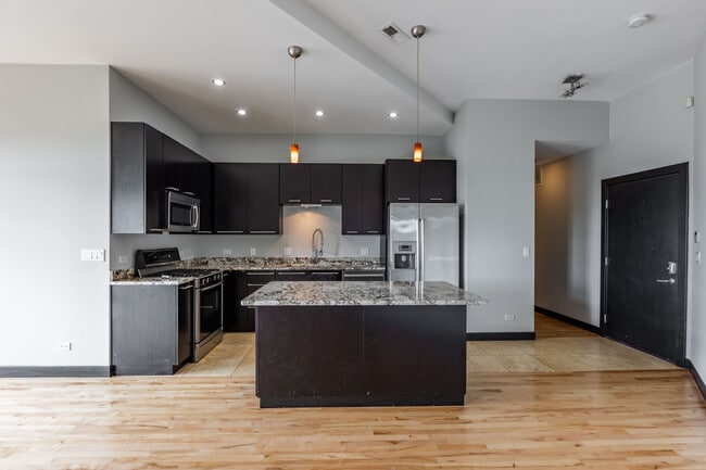 Photo - 2319 N Damen Ave Condo Unit 306