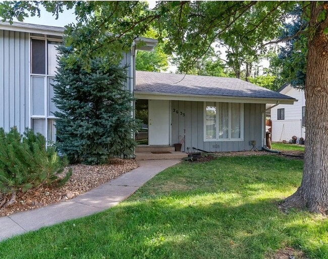 Building Photo - 2633 Sherwood Cir