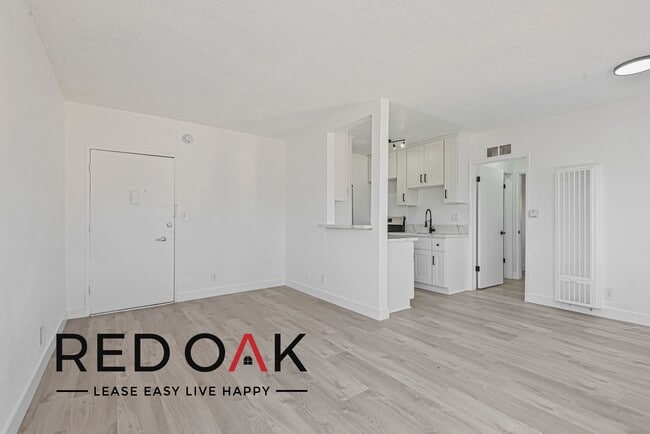 Photo - 1 Month Free Special... Won't Last Long! B... Unit 209