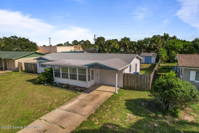 Building Photo - 219 Narvaez Dr