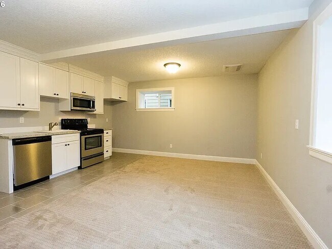 Main Living Space - 5050 NE 8th Ave Unit #B