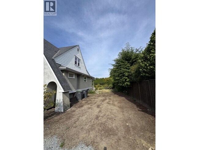 1758 Western Pkwy