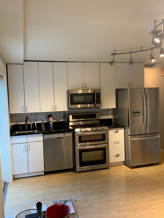 Photo - 178 Vernon Ave