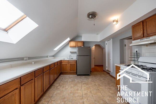 Photo - 2655 W Homer St Unit 3