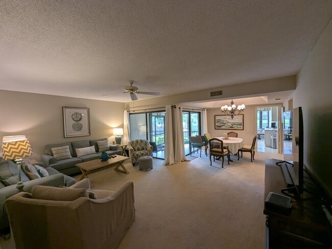 Photo - 16941 Waterbend Dr Unidad 152