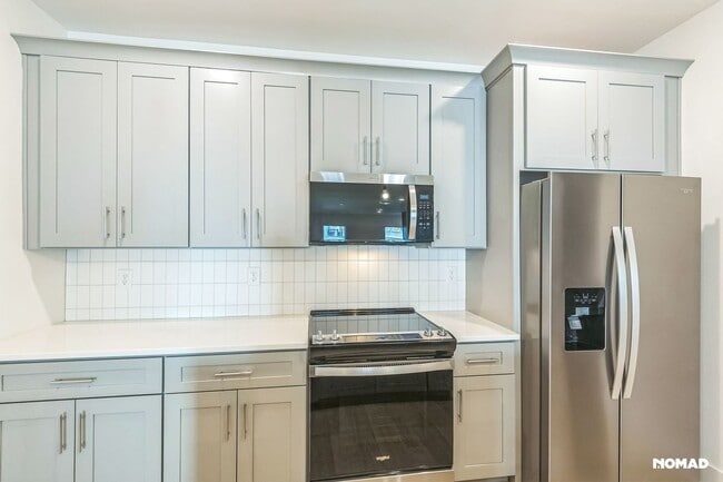 Photo - 550 Markham St
