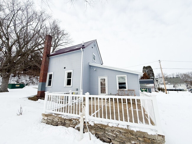 Photo - 602 Grove St