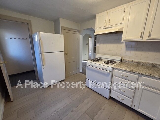 Photo - 338 La Motte Ln