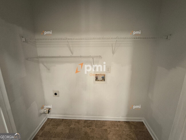 Photo - 163 Chastain Way